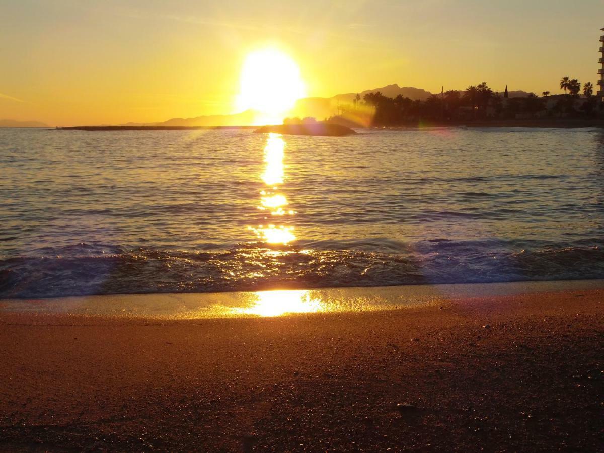 Cozzy Flat In A Quiet And Nice Area / Acogedor Apartamento En Zona Tranquila Y Agradable Cambrils Exterior foto