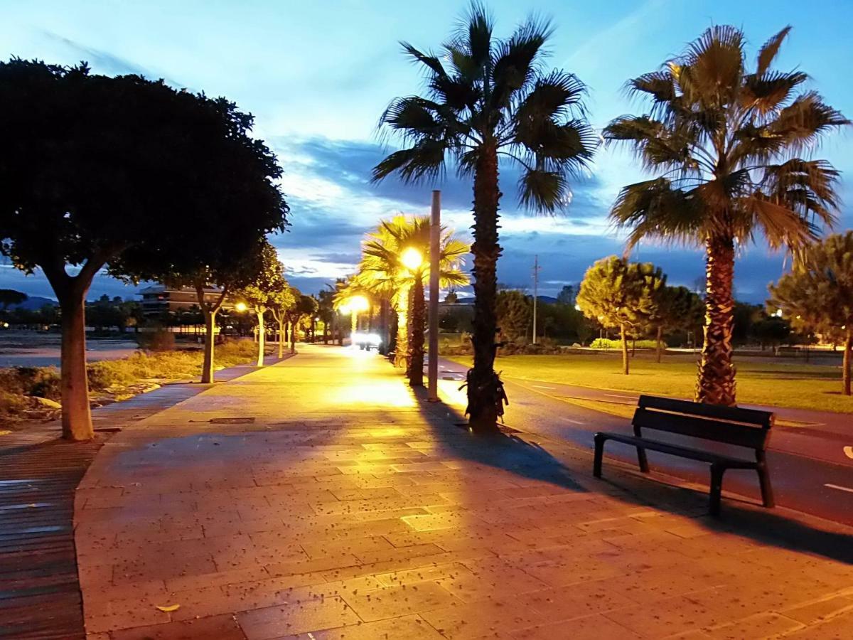 Cozzy Flat In A Quiet And Nice Area / Acogedor Apartamento En Zona Tranquila Y Agradable Cambrils Exterior foto